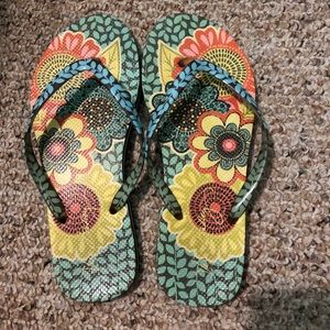 Vera Bradley flip flops